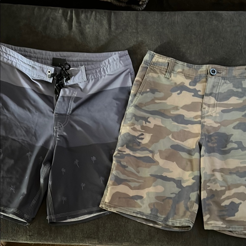 Two pairs men’s boardies